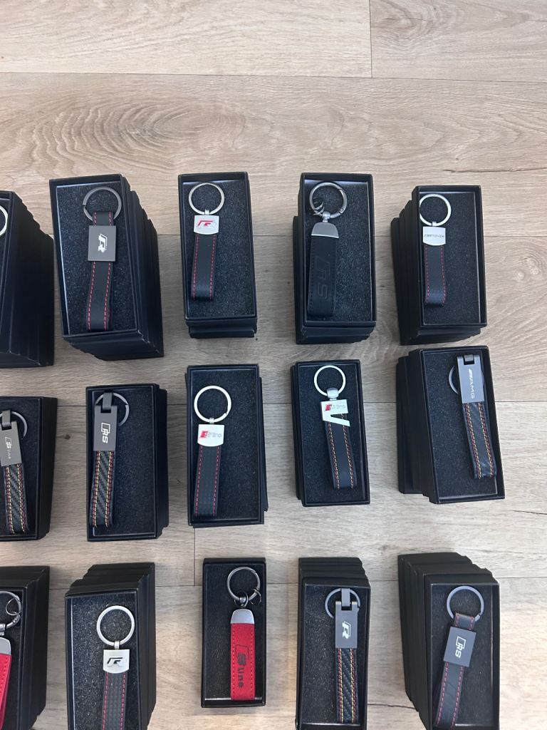 JOB LOT Car Badges & Keyrings RRP £2,700+