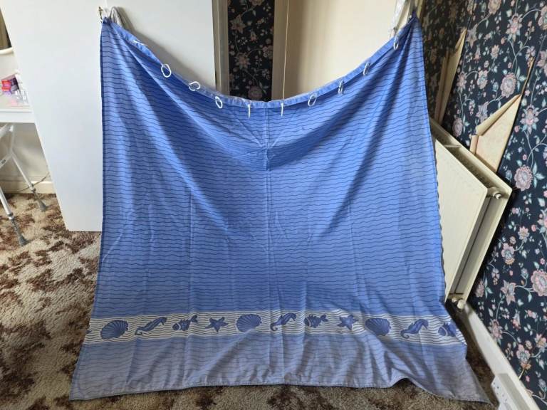 Blue & White Shower Curtain 12 Hooks 68incs across 71incs down Fish Seahorse etc