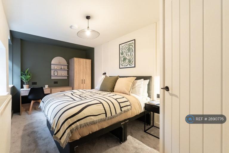 1 bedroom in Hodge Road, Manchester, M28 (#2890776)