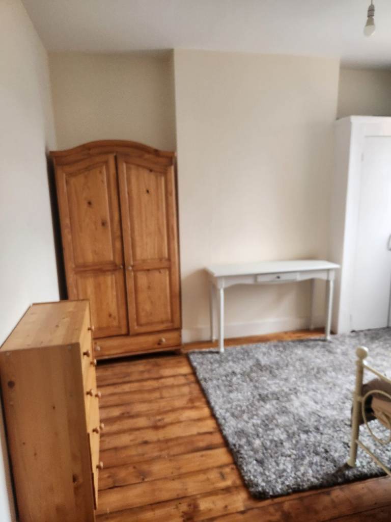 Lovely Single Room for Rent in Shared House