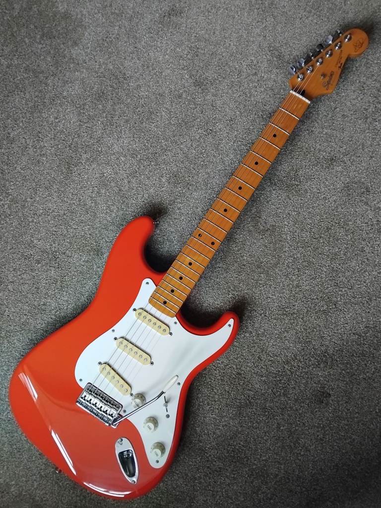 Squier Japan Hank Marvin Stratocaster Fiesta Red 1991-92 Japanese vintage Strat Gotoh tuners MIJ