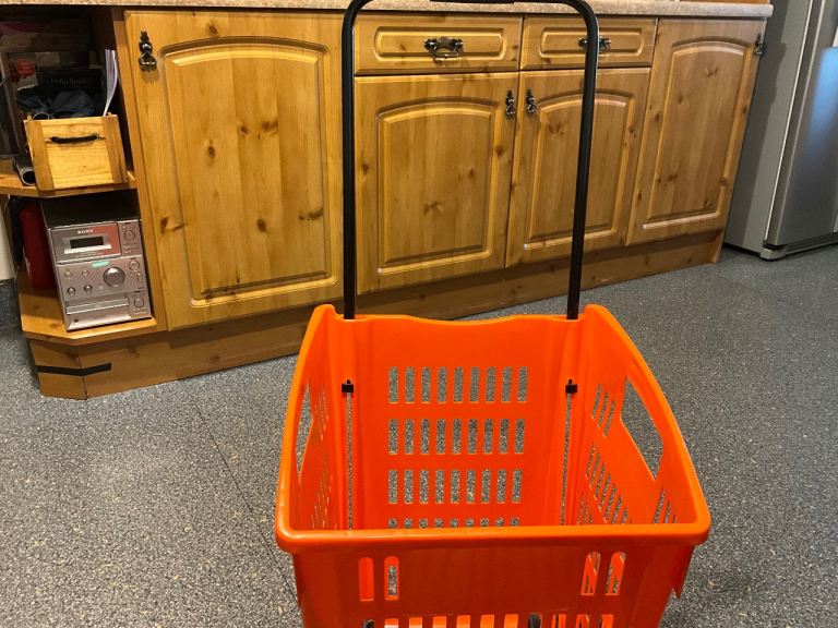 LAUNDRY/FESTIVAL/GARDEN, LOGS, toys, etc etc etc, trolly on wheels with retractable handle.