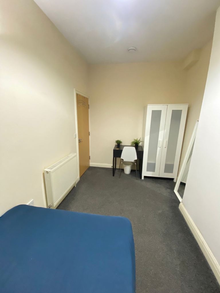 Double room including bills for single occupancy Postcode PO1 4BD