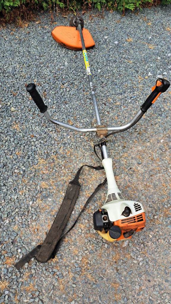 Stihl FS55 Petrol Strimmer
