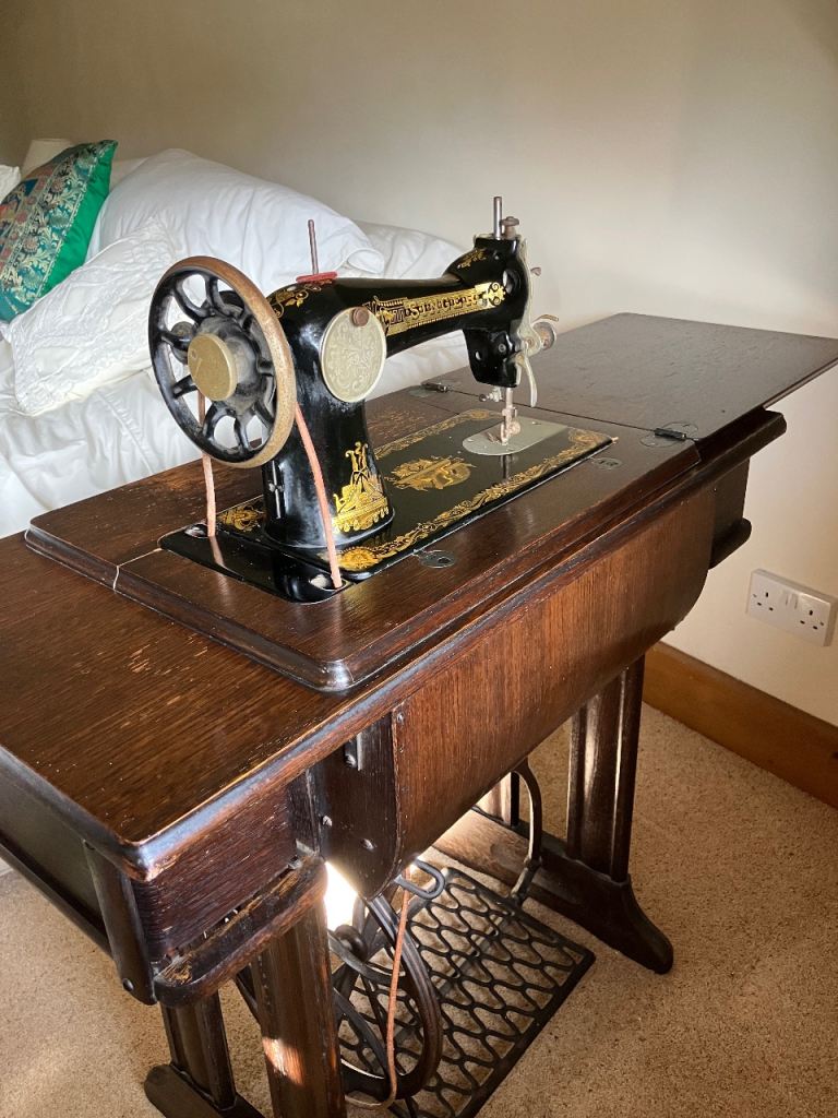 1936 Singer Treadle Sewing Machine Sphinx Design