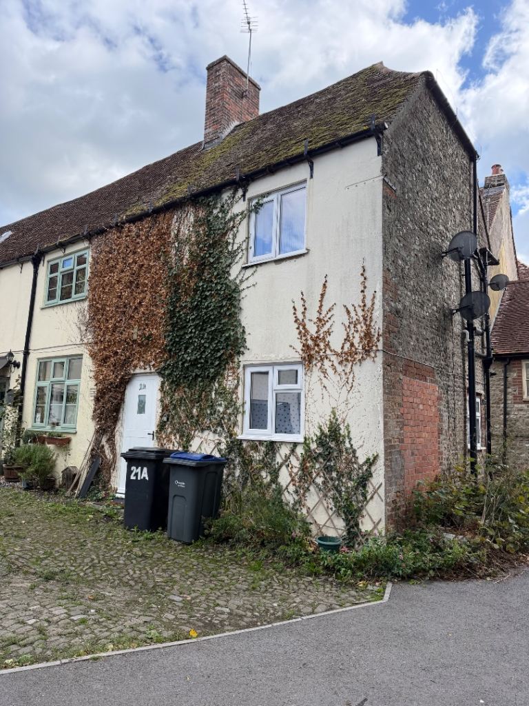 One bedroom house in Warminster £800