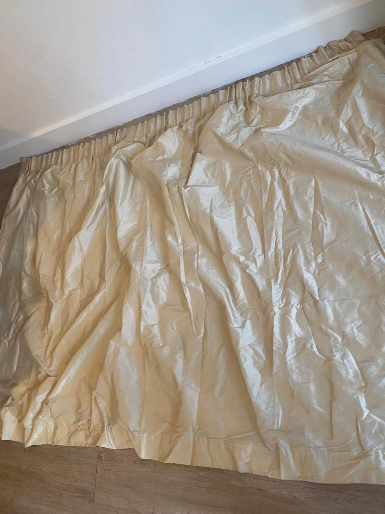 bespoke hand-made single gold curtain