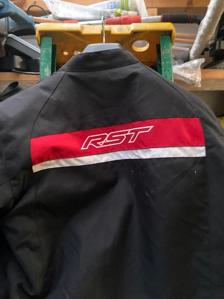 Rst red and black jacket xxl 