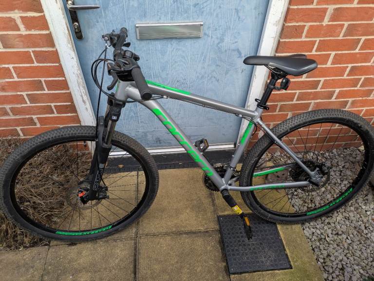 Carrera Mountain Bike - Excellent condition 