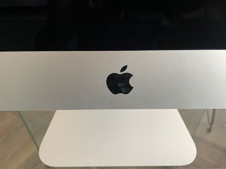 image for Apple iMac Desktop 27-inch 1TB, Intel Quad Core I7, 4.2GHz, 32GB RAM Late 2015