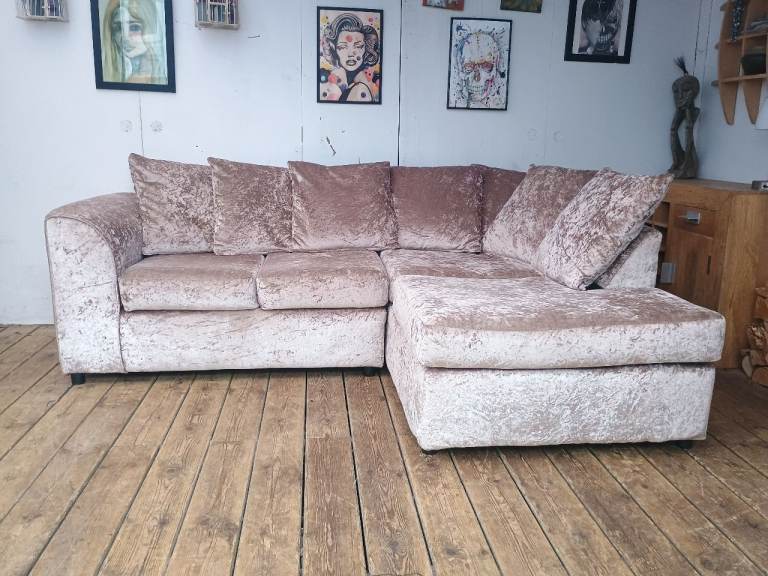 B&Q crushed velvet corner sofa in rose gold-excellent condition