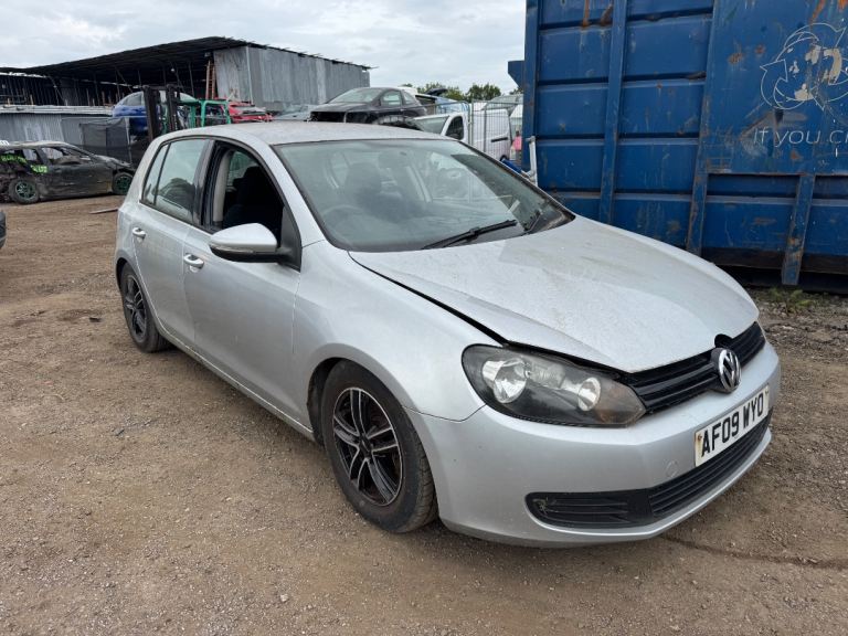 Vw golf mk6 1.4 petrol 2009 silver BREAKING FOR PARTS 