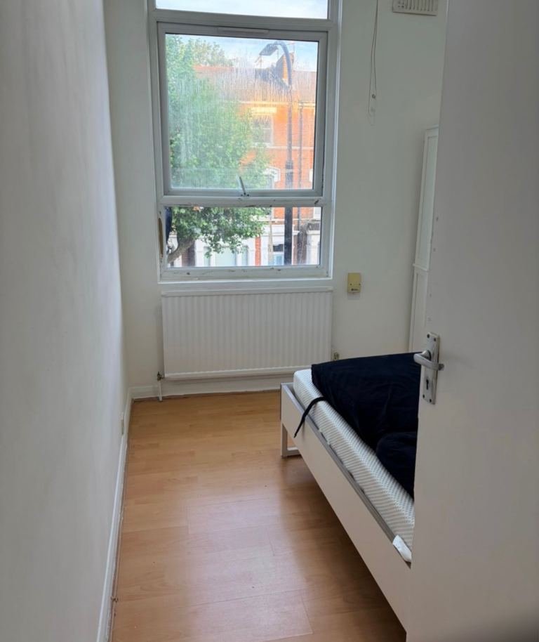 2 Bedroom Flat Near Kilburn Station(Jubilee Line)