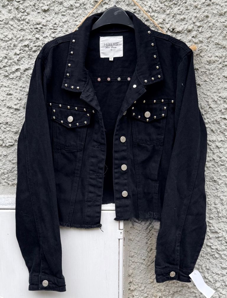 Black stud denim jacket size XL