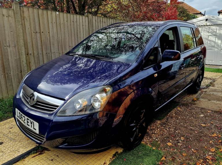 7 SEATER VAUXHALL ZAFIRA 2013 1 YEAR MOT