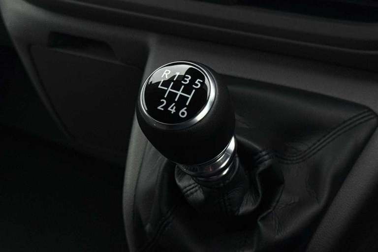 2025 Volkswagen Transporter Commerce Plus 2.0 TDI 110 PS 6sp Manual Van DIESEL Manual