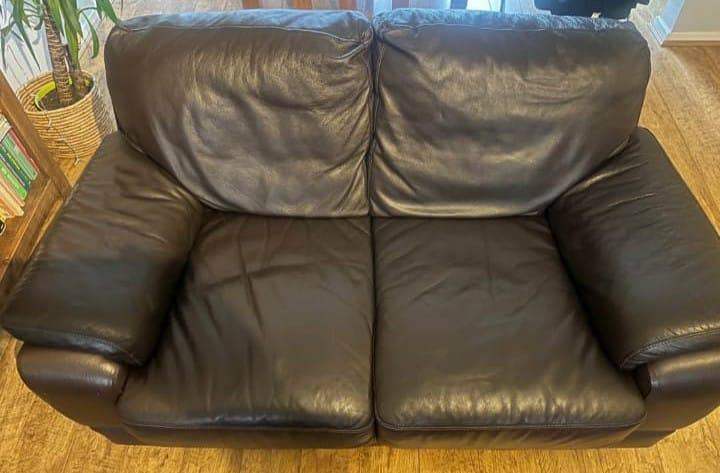 3 + 2 DFS real leather sofa set can deliver 