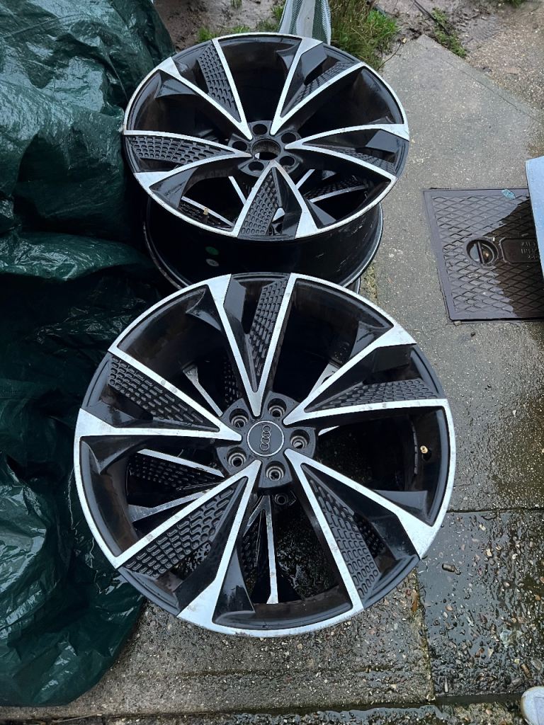 Audi 21” alloys 