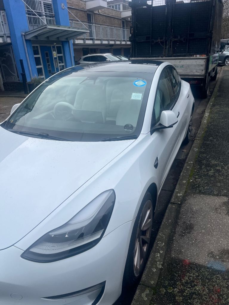 Tesla, MODEL 3, Saloon, 2021, Other, 1 (cc), 4 doors