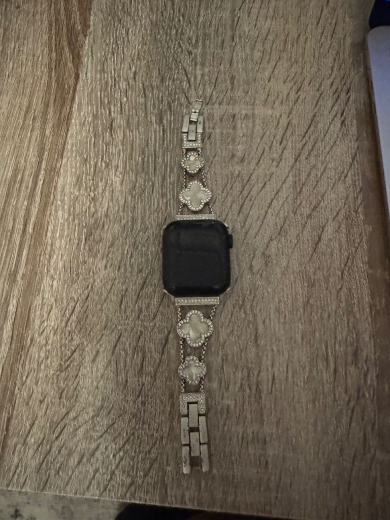 Apple Watch SE 2024