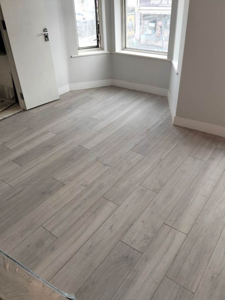 MT Carpets and Laminate flooring Supplier and Fitter 