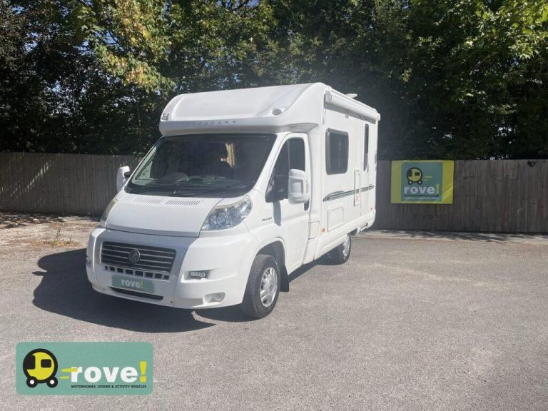 Bessacarr E410 2 Berth 2 Belt end kitchen motorhome 