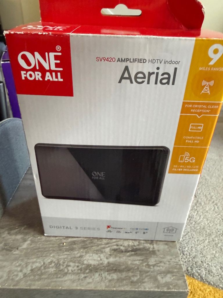 ONE FOR ALL SV9420 Amplified HDTV Indoor Aerial - New