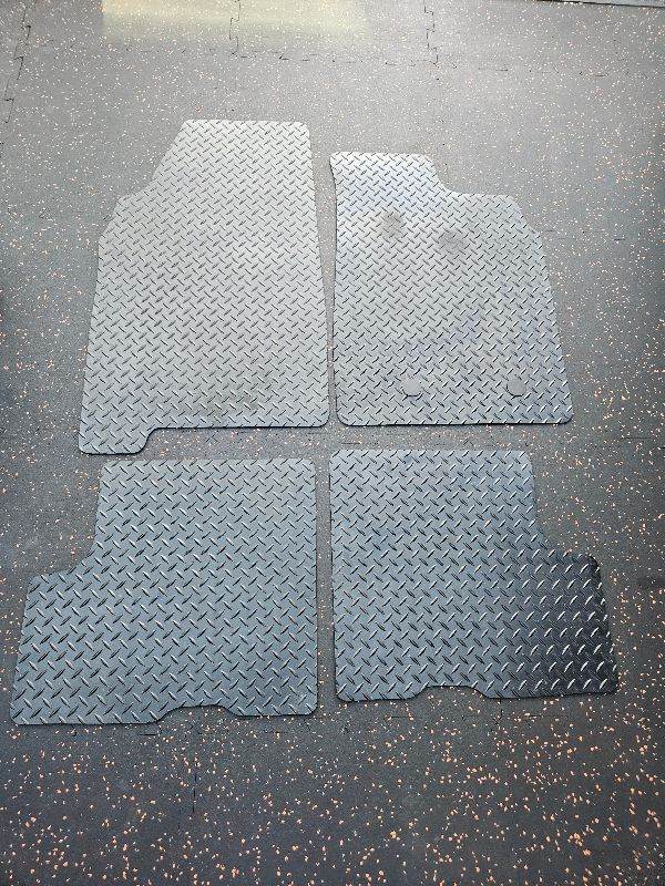 Car mats and boot saver