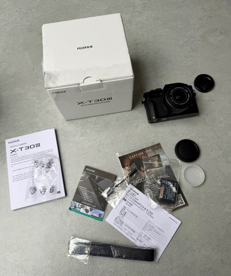 FUJIFILM X-T30 III Mirrorless Camera with FUJINON XC 13-33 mm f/3.5-6.3 OIS Lens - Black 