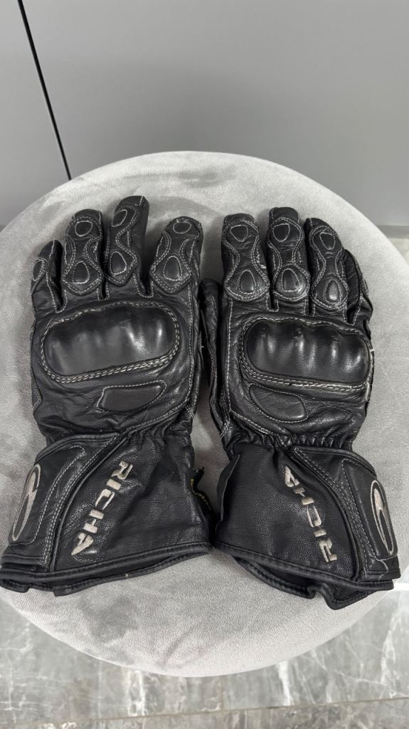 Women’s Richa leather motorcycle gloves 