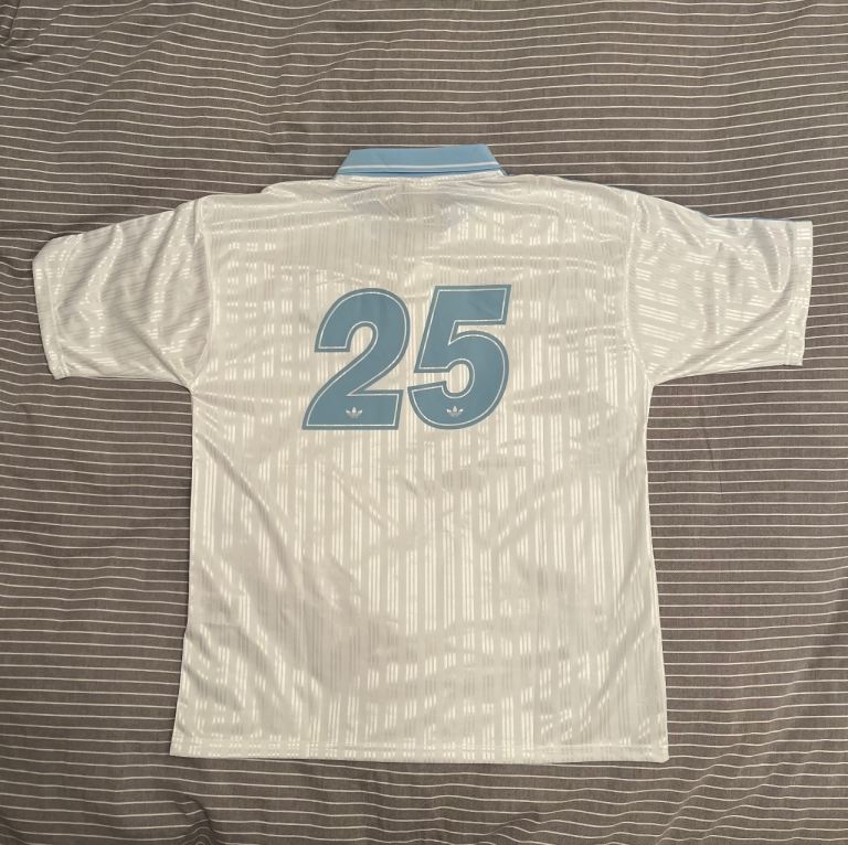 Oasis - Adidas shirt  - Size MEDIUM -    New with tags 