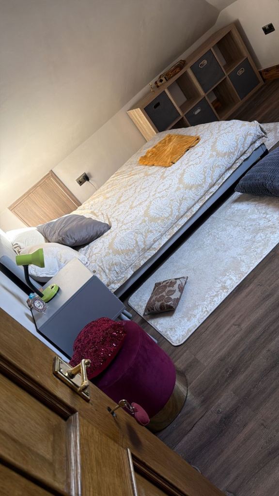 Shawlands. All inclusive. 2 luxury rooms suit 2 females 