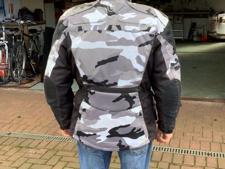 Motorcycle jacket
