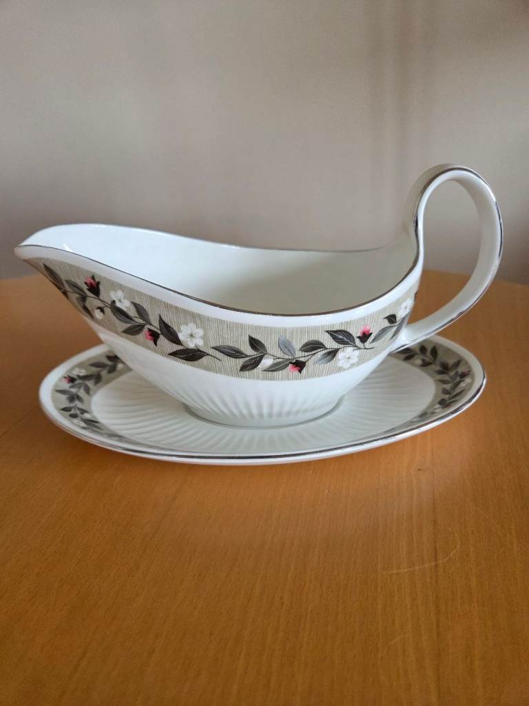 Wedgewood 'Louisiana' Bone China Gravy Boat with Saucer