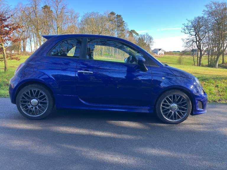 STUNNING 2016 Abarth 595. 3 Dr Hatchback. Manual. 1368 (cc). MOT 17/01/2027. Full Service History. 