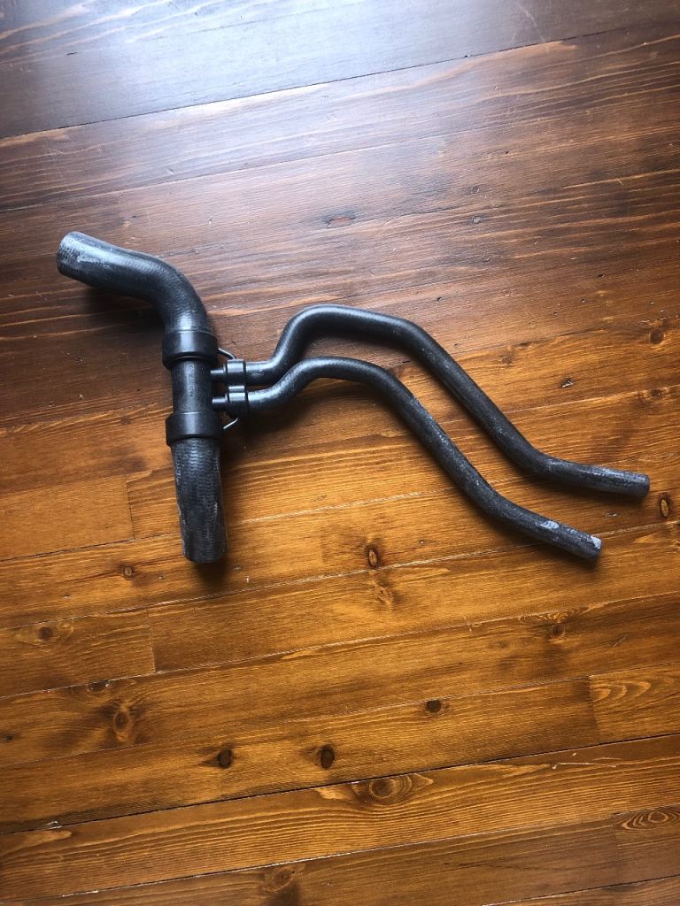 Jaguar S-Type 3.0 V6 (2001) Bottom Radiator Hose