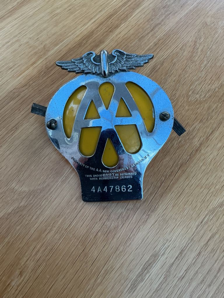 AA car badge
