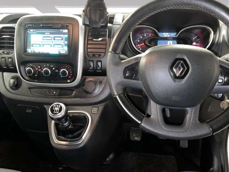 2021 Renault Trafic 2.0 dCi ENERGY 30 Sport LWB Standard Roof Euro 6 (s/s) 5dr PANEL VAN Diesel M...