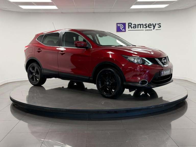 2016 Nissan Qashqai 1.6 DIG-T N-Connecta SUV 5dr Petrol Manual 2WD Euro 6 (s/s) (163 ps) HATCHBAC...