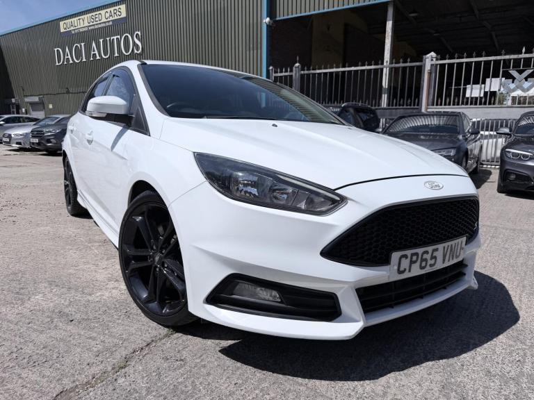 2015 Ford Focus 2.0 TDCi ST-2 Hatchback 5dr Diesel Manual Euro 6 (s/s) (185 ps) Hatchback Diesel ...