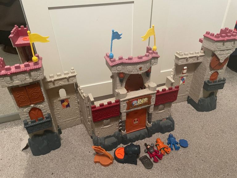 Imaginext knights castle