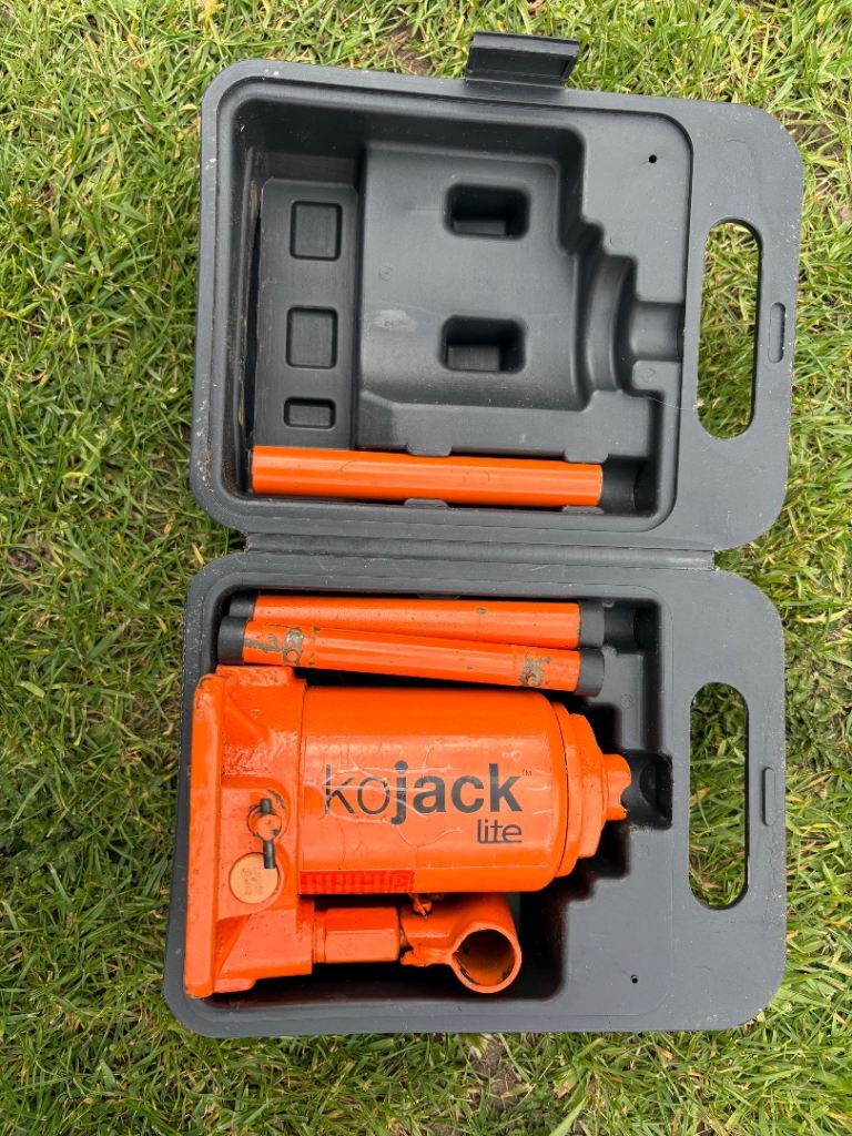Kojack 2 tonne caravan jack