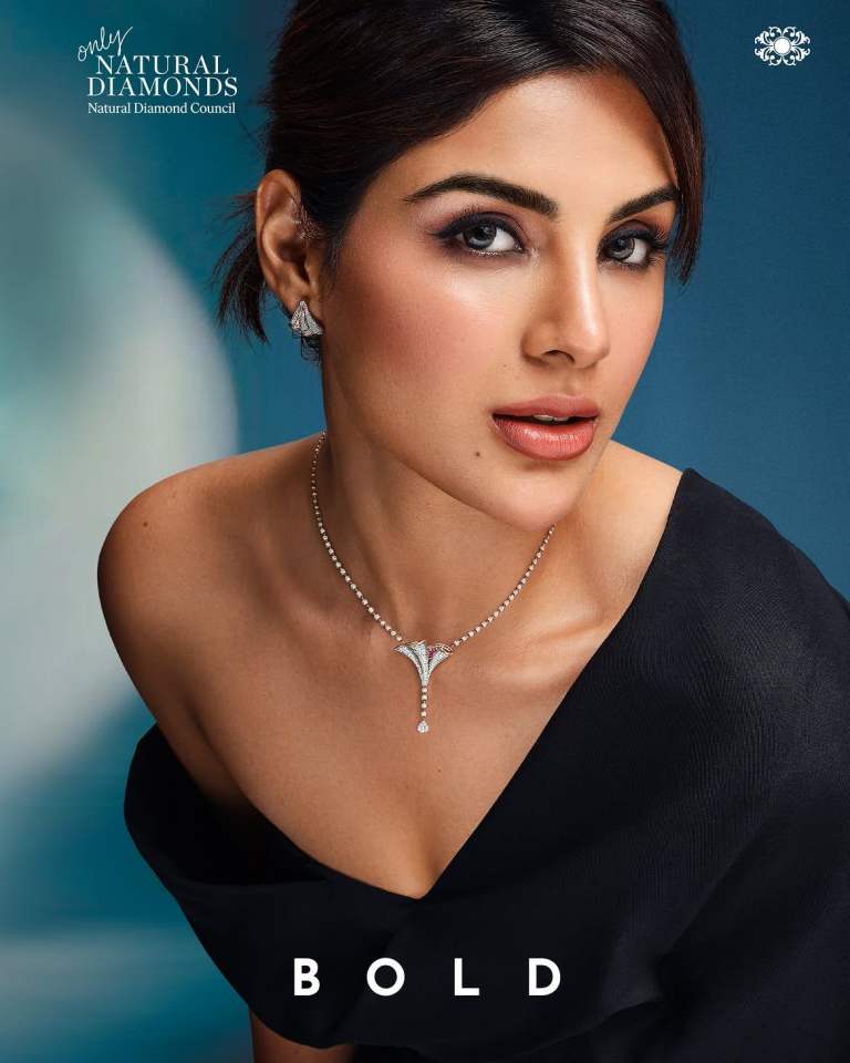 Gold Jewellery & Gold Online Shopping | Jos Alukkas