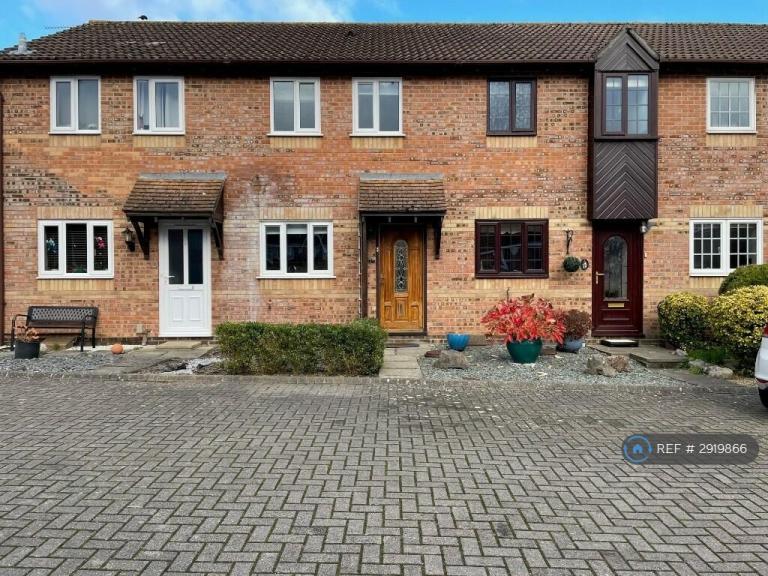 2 bedroom house in Magister Road, Melksham, SN12 (2 bed) (#2919866)