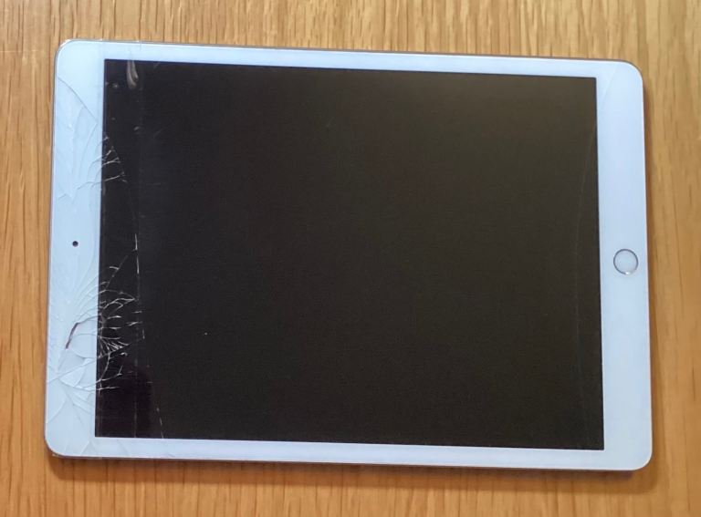 Apple I pad 7th generation