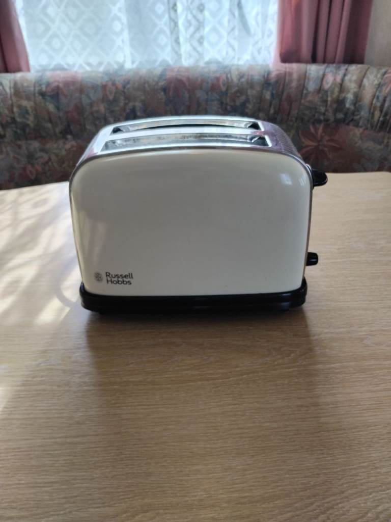 Russell Hobbs Cream 2 Slice Toaster 