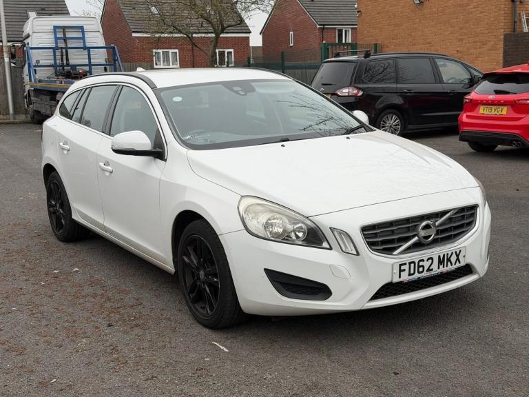 2012 Volvo V60 1.6 D2 SE Nav Euro 5 (s/s) 5dr ESTATE Diesel Manual