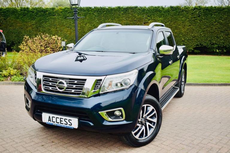 2016 Nissan Navara Double Cab Pick Up Tekna 2.3dCi 190 4WD Auto PICK UP DIESEL Automatic