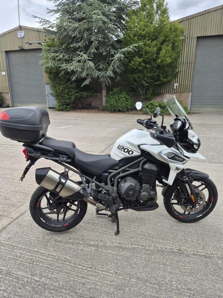 2018 68 Triumph Tiger 1200 Xrx Adventure Euro 4 21K Miles Top Box