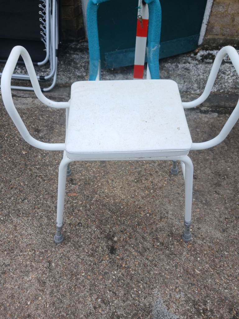 White Shower Chair / Stool with Arms – Good Condition